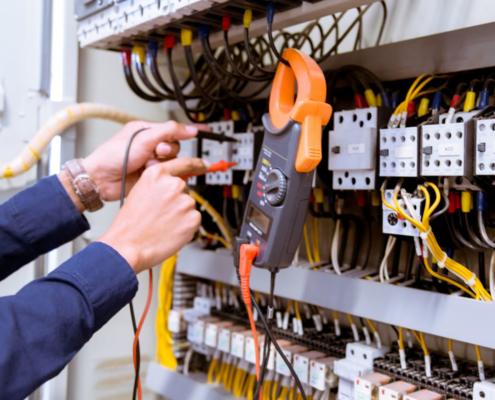 Angajați un electrician comercial 6 hire-a-commercial-electrician
