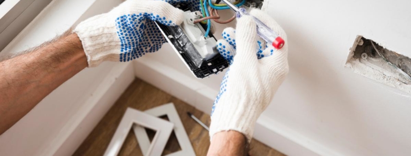 tips-for-working-with-an-electrician