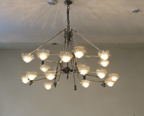 Descoperiți puterea unei iluminări bine alese: Instalare profesională a lustrei pentru a aduce un plus de stil și lumină în casa dumneavoastră 4 651673 installation of lighting fixtures cartoon images xl 1024 v1 0